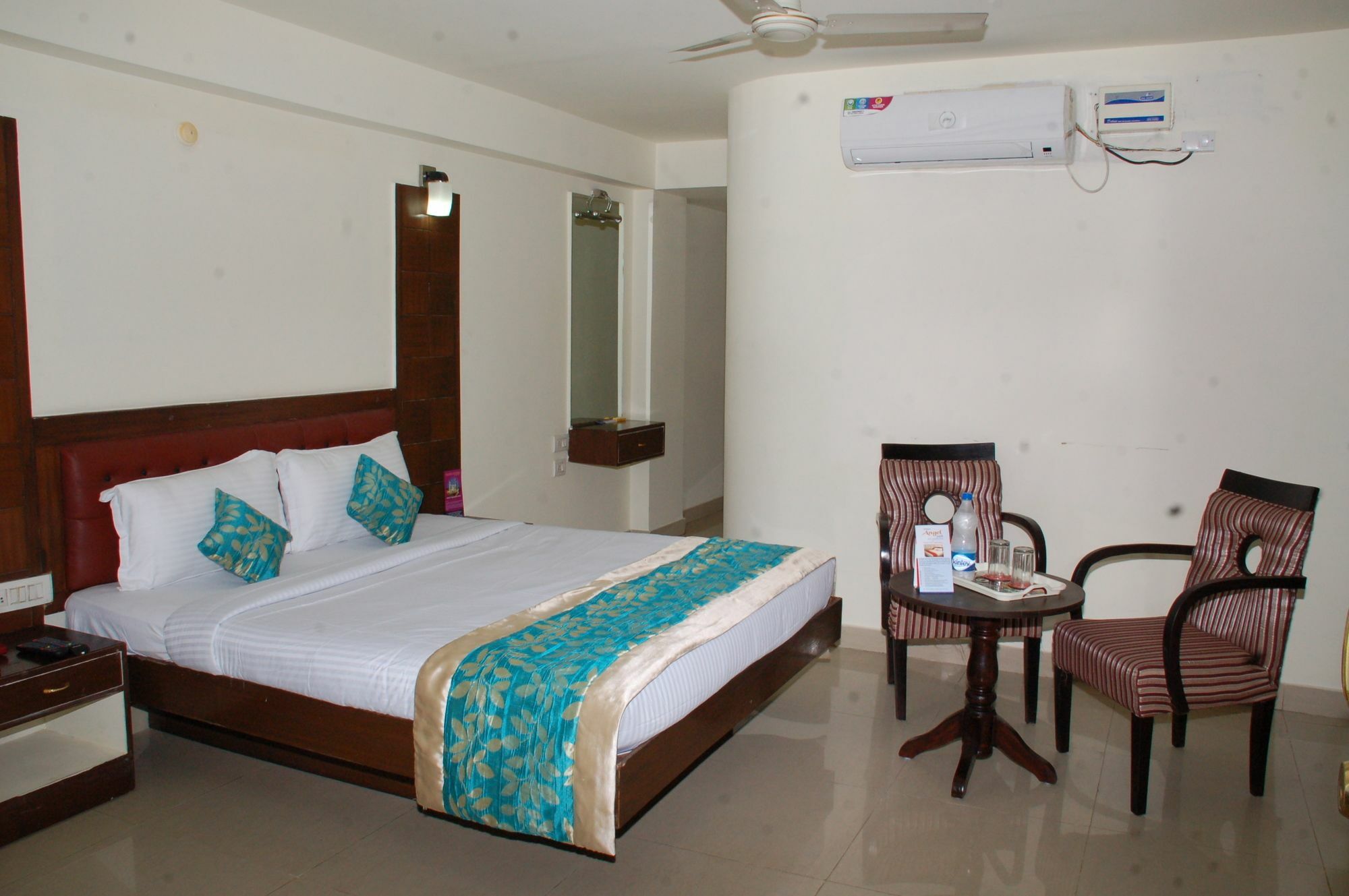 Angel Park Hotel Hyderabad Exterior foto